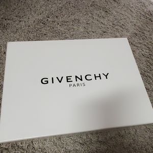 Meet your Posher, Dede